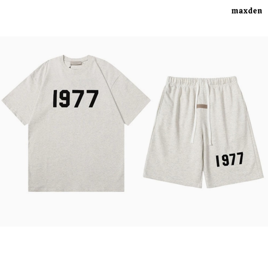 ESSENTIALS 1977 Summer Set